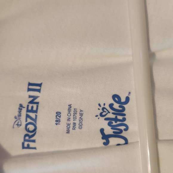 🔥12 HOUR FLASH SALE🔥 DISNEY: NWT Frozen Shirt - Picture 4 of 6